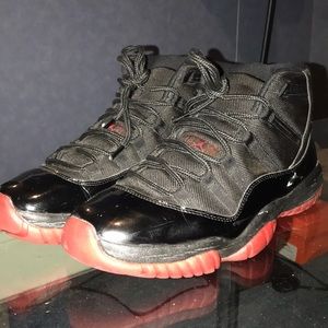 Jordan BRED XI BLACKED OUT MIDSOLE sz 10.5